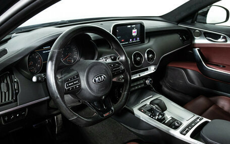 KIA Stinger I, 2018 год, 2 879 700 рублей, 11 фотография