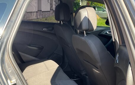 Opel Astra J, 2013 год, 850 000 рублей, 17 фотография