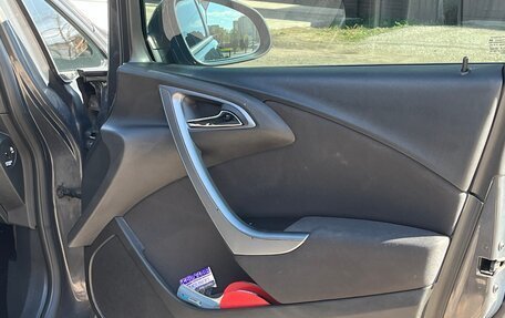 Opel Astra J, 2013 год, 850 000 рублей, 19 фотография