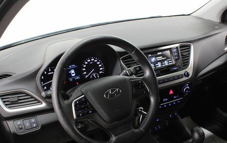 Hyundai Solaris II рестайлинг, 2017 год, 1 265 000 рублей, 13 фотография