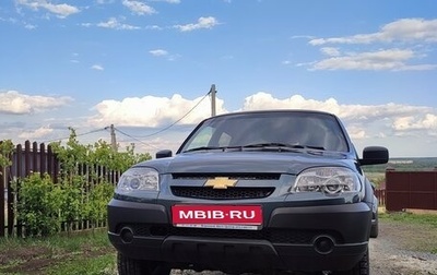 Chevrolet Niva I рестайлинг, 2019 год, 1 080 000 рублей, 1 фотография