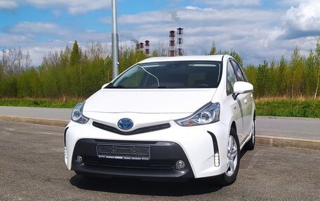 Toyota Prius v (+) I (ZVW40/41) рестайлинг, 2019 год, 2 750 000 рублей, 1 фотография