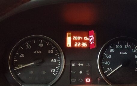 Renault Logan I, 2013 год, 390 000 рублей, 2 фотография