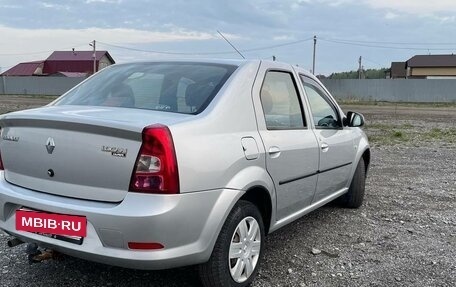Renault Logan I, 2013 год, 390 000 рублей, 3 фотография