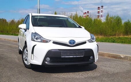 Toyota Prius v (+) I (ZVW40/41) рестайлинг, 2019 год, 2 750 000 рублей, 2 фотография