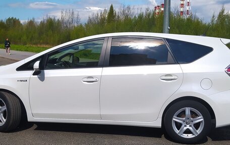 Toyota Prius v (+) I (ZVW40/41) рестайлинг, 2019 год, 2 750 000 рублей, 9 фотография