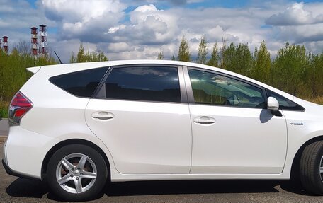 Toyota Prius v (+) I (ZVW40/41) рестайлинг, 2019 год, 2 750 000 рублей, 11 фотография