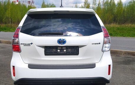 Toyota Prius v (+) I (ZVW40/41) рестайлинг, 2019 год, 2 750 000 рублей, 10 фотография