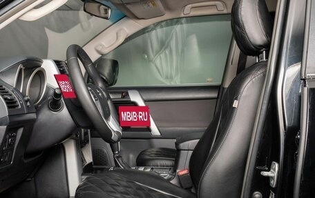 Toyota Land Cruiser Prado 150 рестайлинг 2, 2013 год, 3 000 000 рублей, 8 фотография