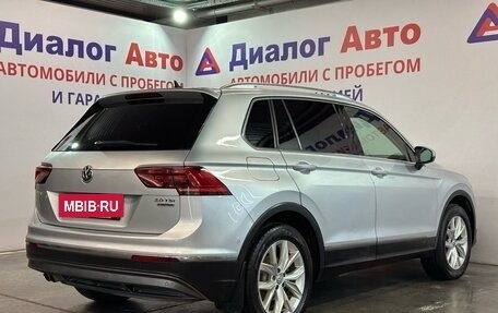 Volkswagen Tiguan II, 2017 год, 2 097 000 рублей, 3 фотография