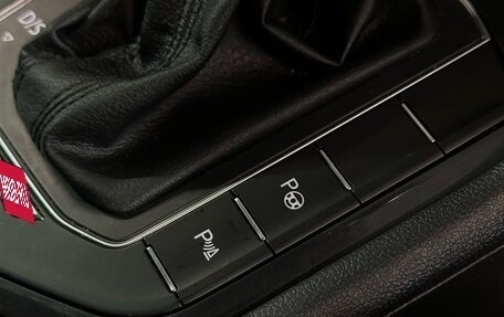 Volkswagen Tiguan II, 2017 год, 2 097 000 рублей, 18 фотография