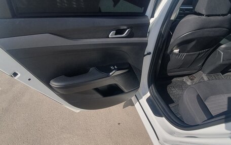 KIA K5, 2020 год, 2 200 000 рублей, 13 фотография