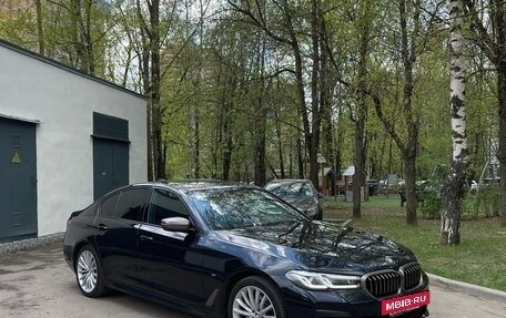 BMW 5 серия, 2020 год, 5 100 000 рублей, 2 фотография