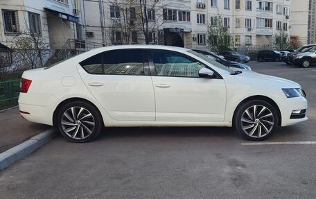 Skoda Octavia, 2017 год, 1 680 000 рублей, 2 фотография