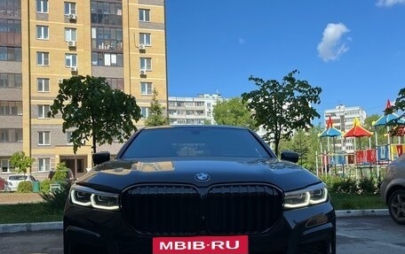 BMW 7 серия, 2020 год, 5 990 000 рублей, 2 фотография