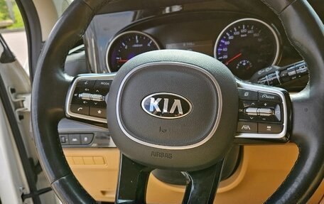 KIA Carnival, 2021 год, 3 100 000 рублей, 13 фотография