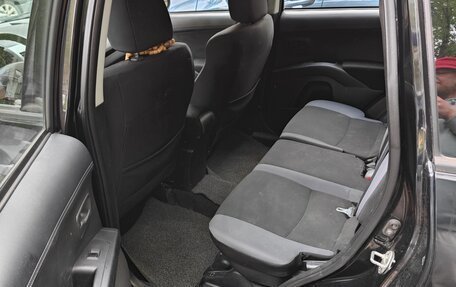 Mitsubishi Outlander III рестайлинг 3, 2011 год, 1 550 000 рублей, 8 фотография