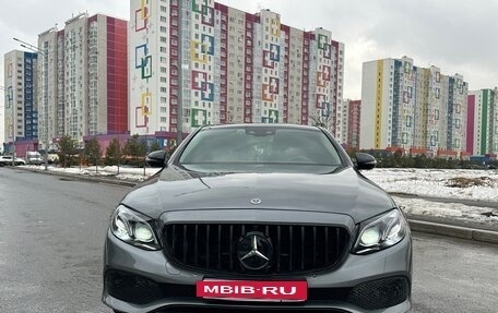 Mercedes-Benz E-Класс, 2018 год, 5 300 000 рублей, 2 фотография