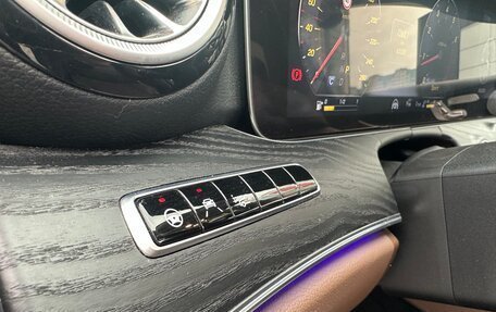Mercedes-Benz E-Класс, 2018 год, 5 300 000 рублей, 16 фотография
