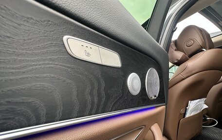 Mercedes-Benz E-Класс, 2018 год, 5 300 000 рублей, 19 фотография