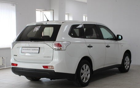 Mitsubishi Outlander III рестайлинг 3, 2014 год, 1 099 900 рублей, 4 фотография