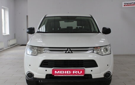 Mitsubishi Outlander III рестайлинг 3, 2014 год, 1 099 900 рублей, 2 фотография