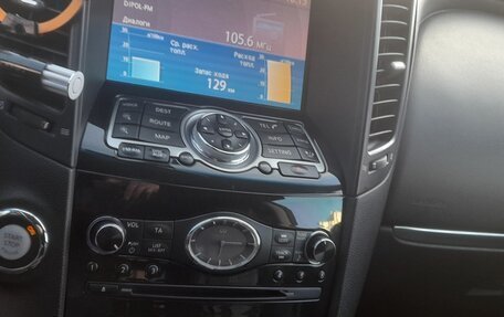 Infiniti FX II, 2011 год, 1 750 000 рублей, 27 фотография