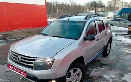 Renault Duster I рестайлинг, 2014 год, 910 000 рублей, 2 фотография