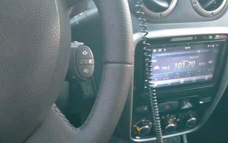 Renault Duster I рестайлинг, 2014 год, 910 000 рублей, 3 фотография