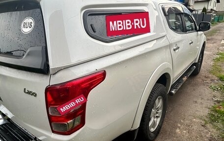 Mitsubishi L200 IV рестайлинг, 2015 год, 1 920 000 рублей, 10 фотография