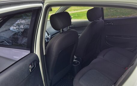 Hyundai i20 IB рестайлинг, 2010 год, 680 000 рублей, 8 фотография