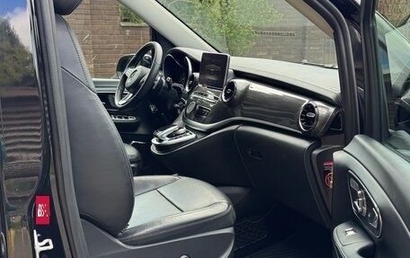 Mercedes-Benz V-Класс, 2019 год, 6 199 999 рублей, 6 фотография