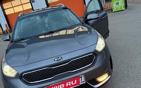 KIA Niro I, 2017 год, 1 400 000 рублей, 10 фотография