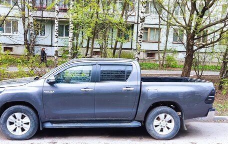 Toyota Hilux VIII, 2017 год, 2 370 000 рублей, 4 фотография