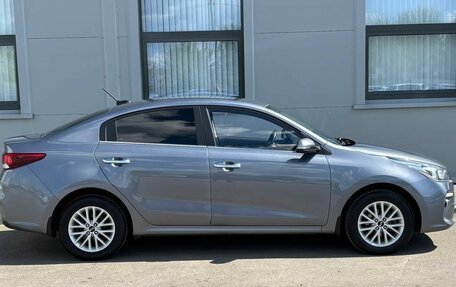 KIA Rio IV, 2018 год, 1 380 000 рублей, 4 фотография