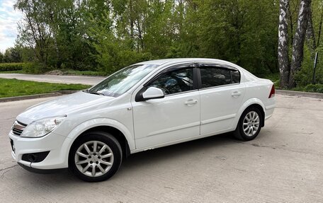 Opel Astra H, 2013 год, 649 000 рублей, 2 фотография
