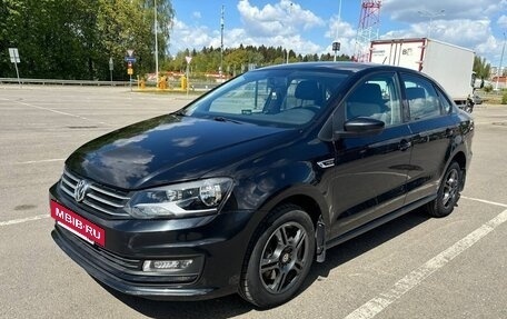 Volkswagen Polo VI (EU Market), 2018 год, 1 300 000 рублей, 2 фотография