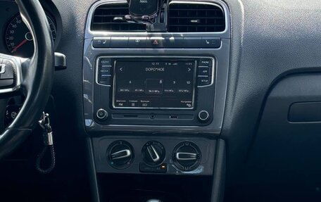 Volkswagen Polo VI (EU Market), 2018 год, 1 300 000 рублей, 18 фотография