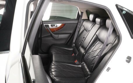 Infiniti QX70, 2016 год, 3 149 000 рублей, 9 фотография
