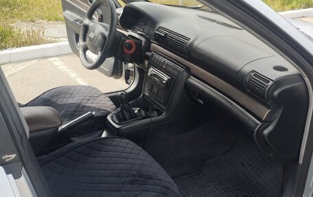 Audi A4, 1998 год, 320 000 рублей, 11 фотография