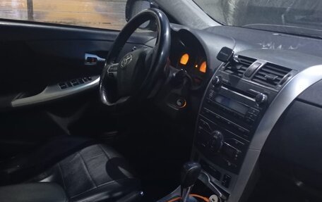 Toyota Corolla, 2011 год, 850 000 рублей, 5 фотография
