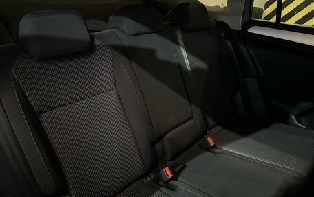 Volkswagen Tiguan II, 2019 год, 2 557 000 рублей, 23 фотография