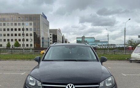 Volkswagen Touareg III, 2012 год, 2 700 000 рублей, 2 фотография