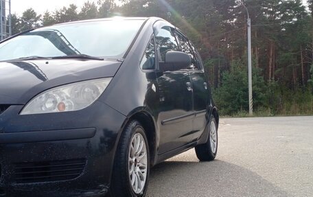 Mitsubishi Colt VI рестайлинг, 2006 год, 350 000 рублей, 1 фотография