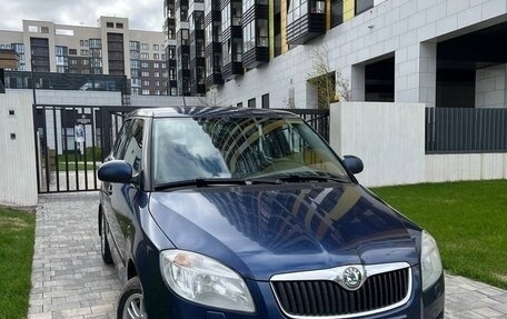 Skoda Fabia II, 2009 год, 430 000 рублей, 2 фотография