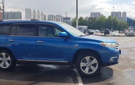 Toyota Highlander III, 2011 год, 1 700 000 рублей, 5 фотография