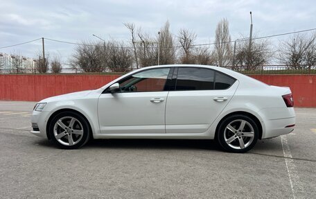 Skoda Octavia, 2017 год, 1 940 000 рублей, 7 фотография