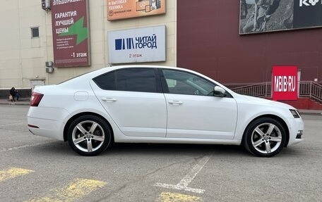 Skoda Octavia, 2017 год, 1 940 000 рублей, 8 фотография