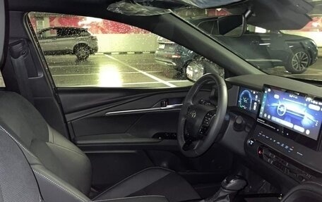 Toyota Camry, 2024 год, 4 300 000 рублей, 9 фотография