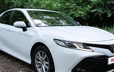 Toyota Camry, 2020 год, 2 885 000 рублей, 2 фотография